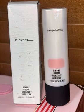 MAC Cosmetics Strobe Cream